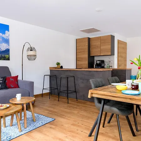 Apartment Berg Fux - 5 Neue Wohlfuehl Fewos - Bergblick, Zentral & Ruhig, Einige Fewos Mit Hund Oder Allergikerfreundlich *